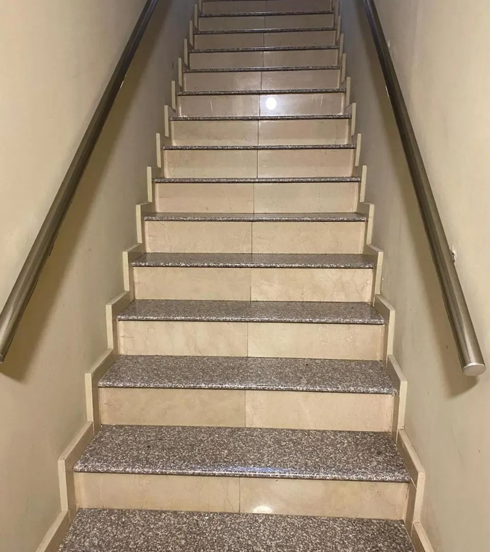 K17 Mini Hotel Tbilisi Värdshus